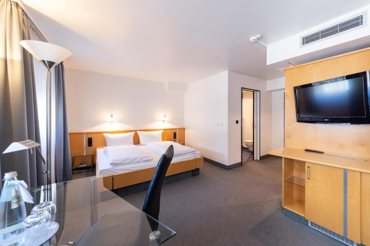 שוויינפורט Hotel Ross מראה חיצוני תמונה