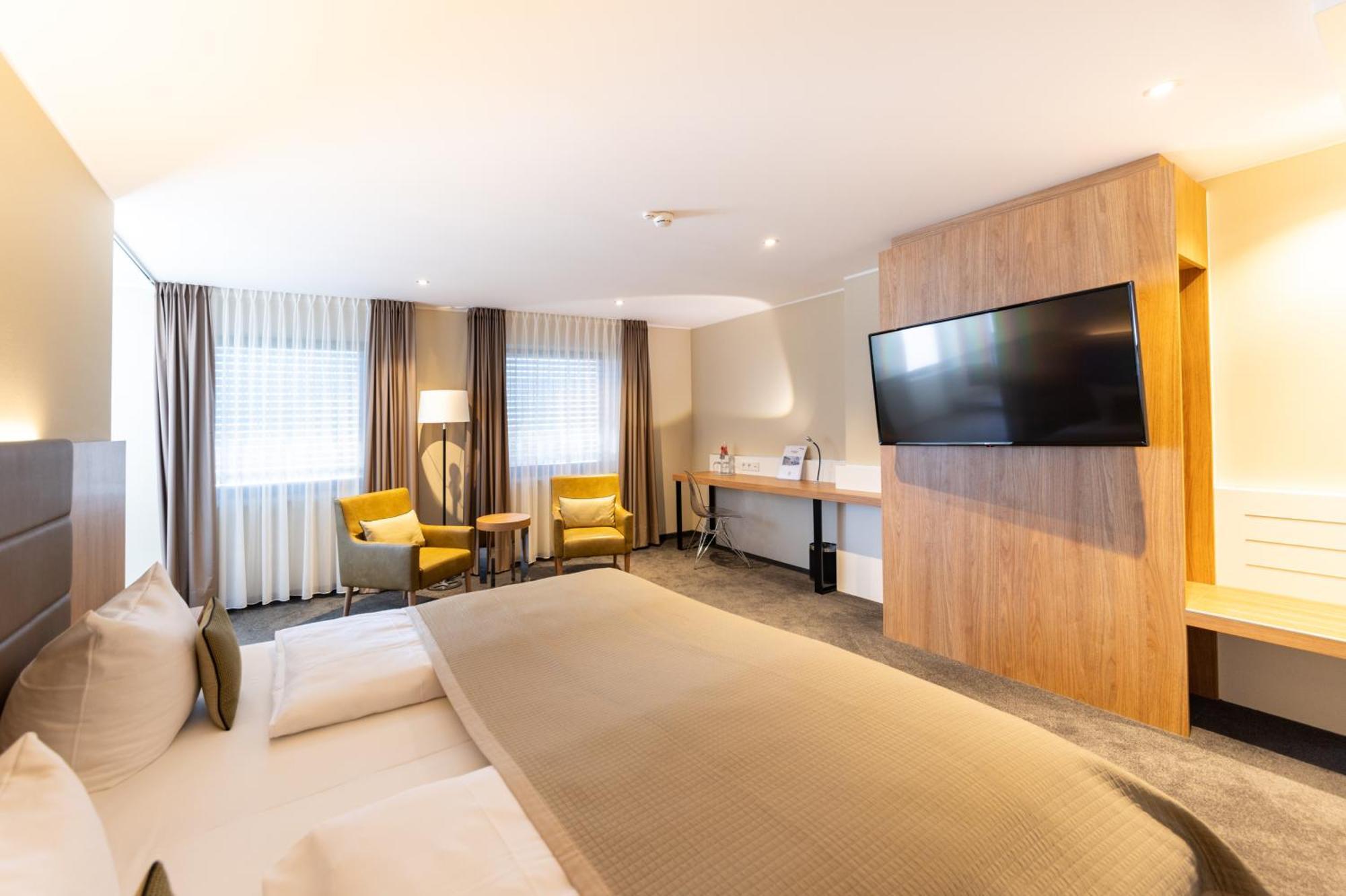 שוויינפורט Hotel Ross מראה חיצוני תמונה
