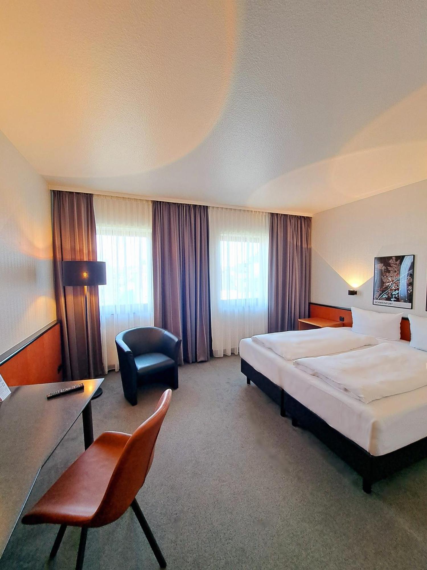 שוויינפורט Hotel Ross מראה חיצוני תמונה